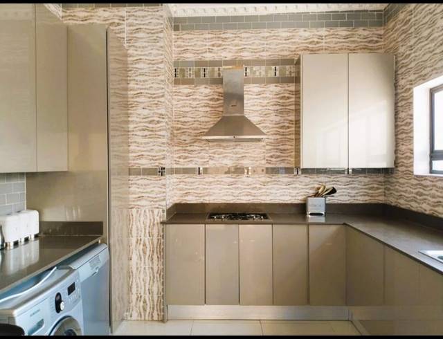 5 BEDROOM HOUSE FOR SALE IN CELTIC MEADOWS